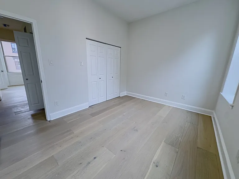 1703 Green St #4 — Photo 29