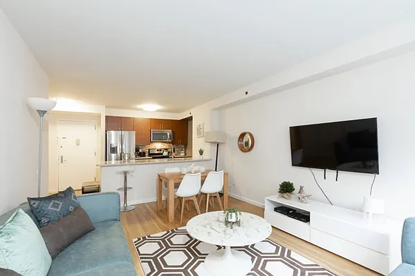 Rented by UDR | media 19