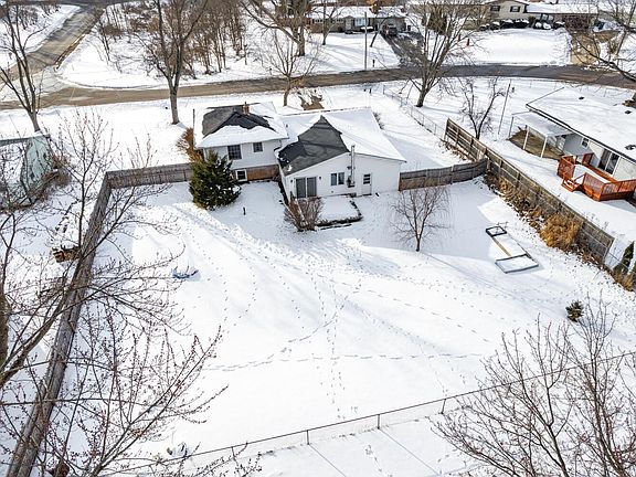 3rd image of 118 Beaumont Dr