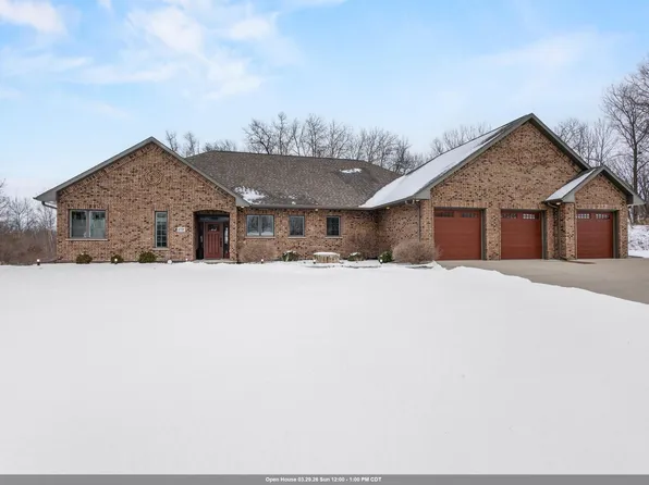 272 Lost Ridge Ct, Green Bay, WI 54302