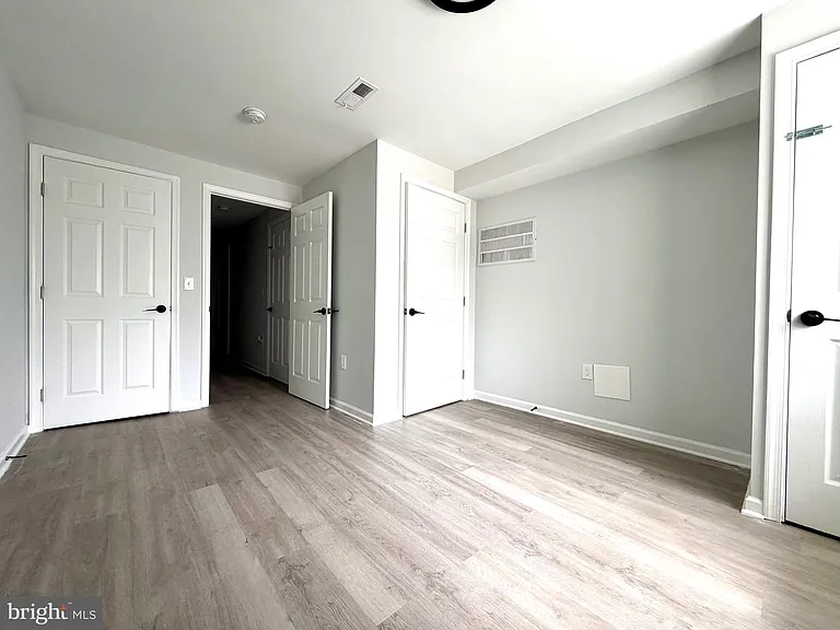 608 Oldham St — Photo 10