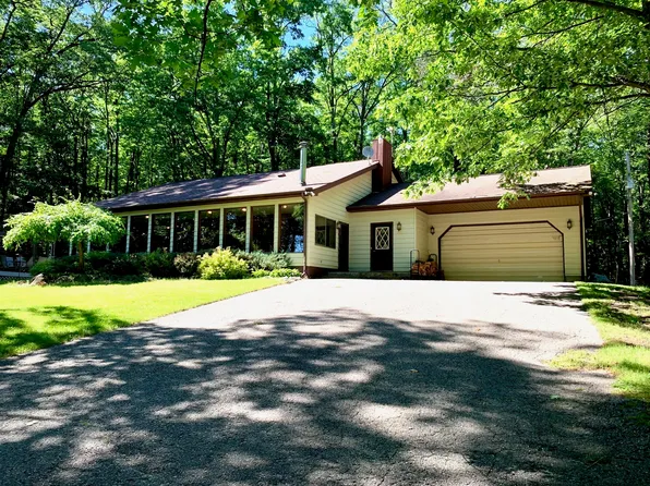 10788 Randall Trl, Houghton Lake, MI 48629