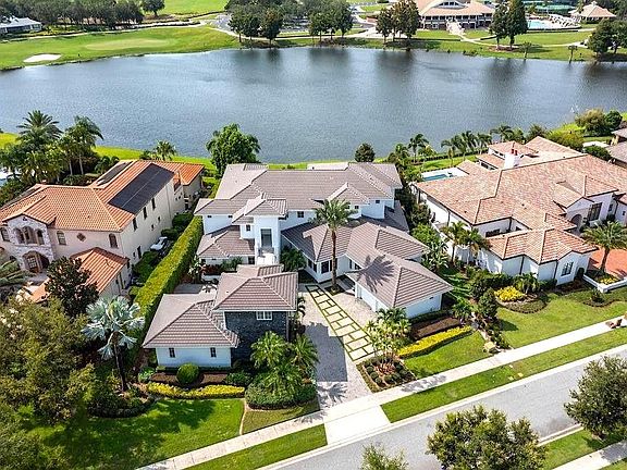 3rd image of 9721 CARILLON PARK DRIVE