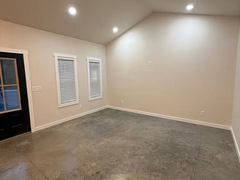 507 Jackson Ave #1 — Photo 3