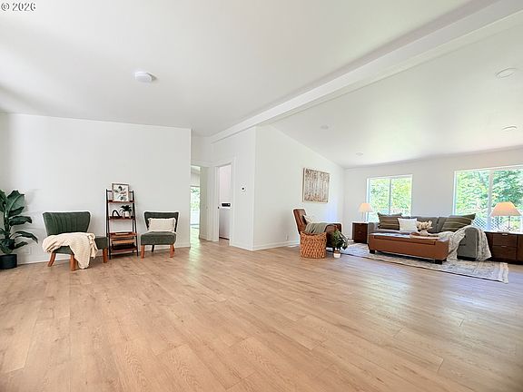4th image of 71 N Hobby Ct