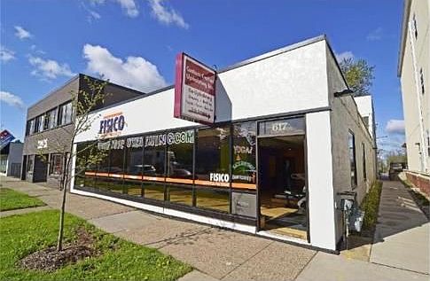 1st image of 617 Snelling Ave S
