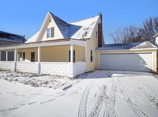 117 N Walnut St, Etna Green, IN 46524
