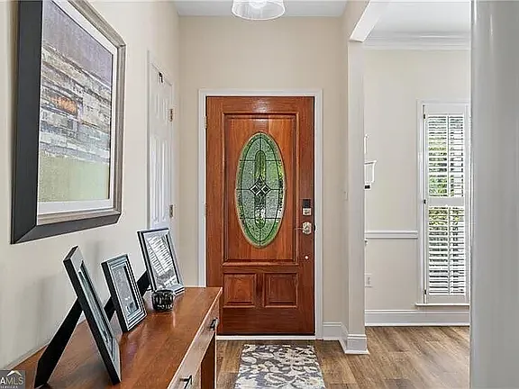 4 bed, 2365 sqft, $3,450 — Photo 4