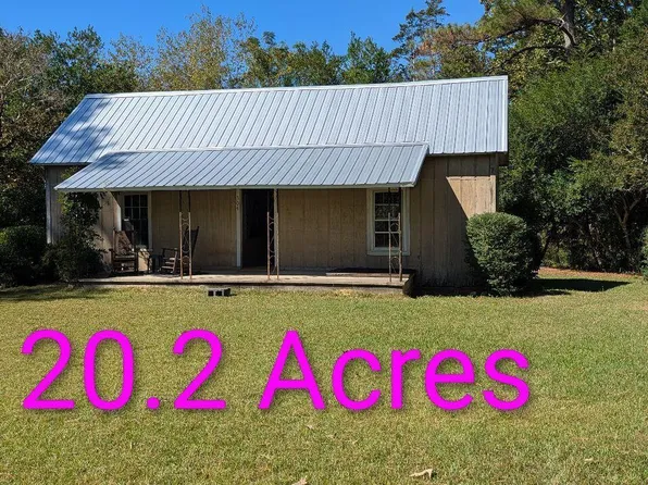 304 Domino Drive, Aberdeen, NC 28315