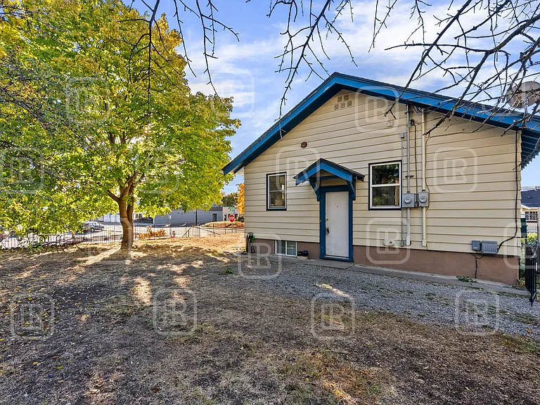 3903 N Jefferson St — Photo 21