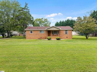 5 McGill Rd, Taylors, SC 29687