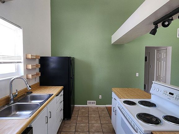 5th image of 1800 E Gundersen Ln #4