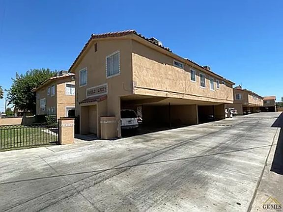 4th image of 1809 Lacey St #13