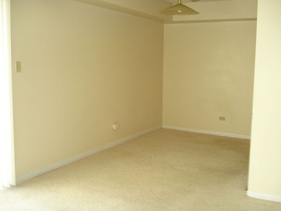 3rd image of 1021 Buccaneer Dr APT 4-06