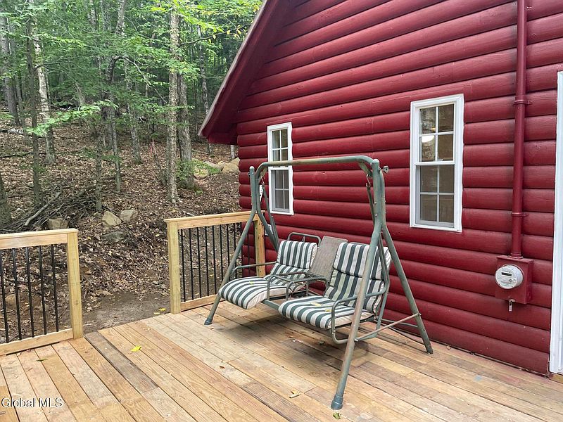 5th image of 343 Hadley Hill Road