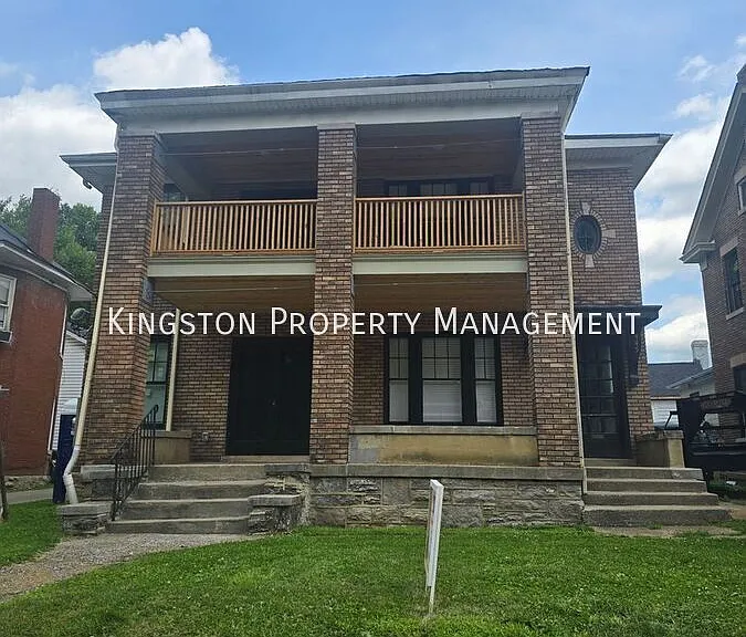 451 E Maxwell St #1 — Photo 2