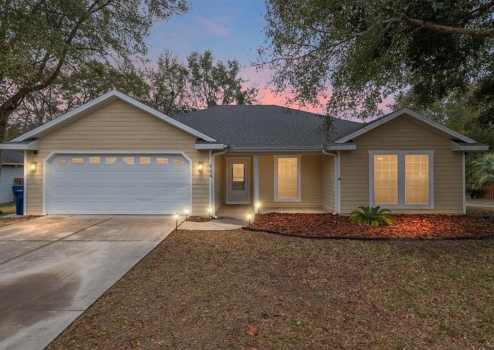 1st image of 944 NW 256th Ter