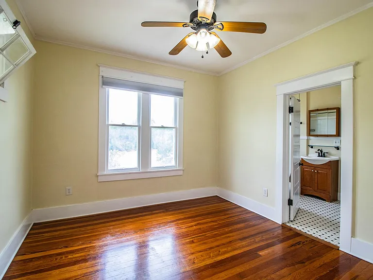 412 E Tillman Ave — Photo 27