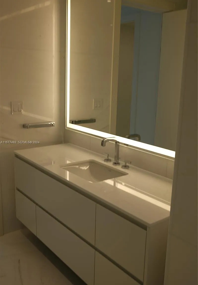2 bed, 2.5 bath, $12,900 — Photo 3