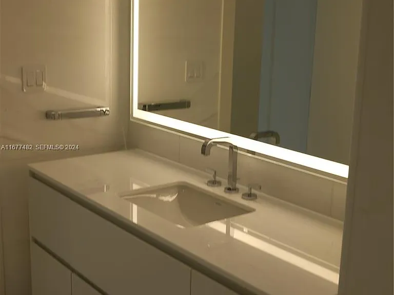 300 Biscayne Boulevard Way #2509 — Photo 3