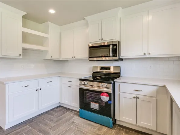 8900 154th St, Noble, OK 73068