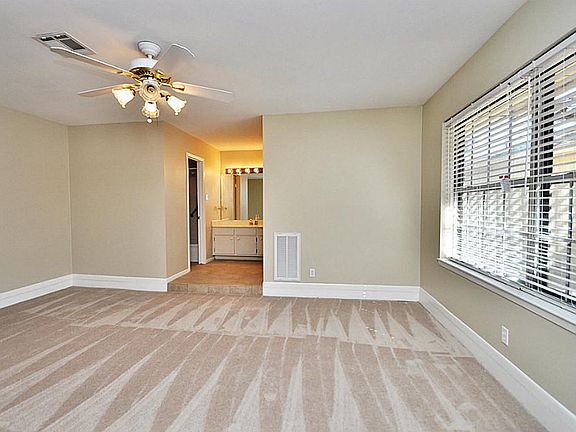 3rd image of 7246 Woodfern Dr