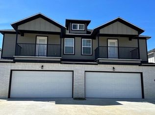 4223 W Santa Fe Street, Fayetteville, AR 72704