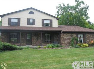 46049 Quail Ridge Dr, Plymouth, MI