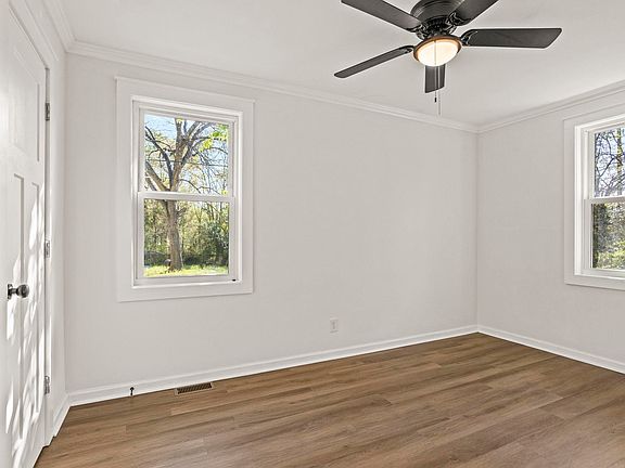 21st image of 12 Hudson St