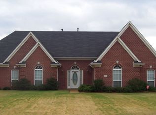 2051 Cresent Ln, Southaven, MS 38671