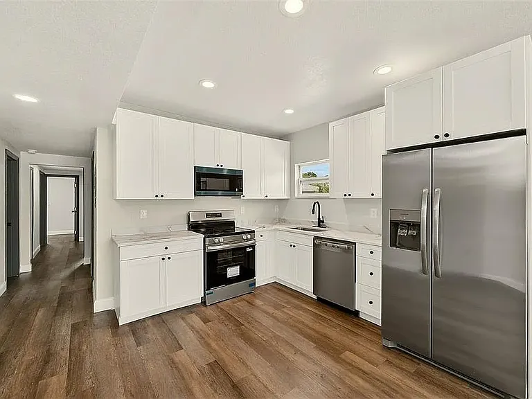 206 N Macdill Ave — Photo 15