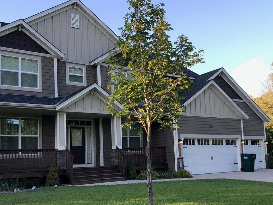 1st image of 2717 108th Ln NE