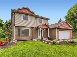 7930 Highpointe Rd, Woodbury, MN 55125