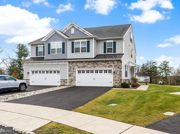 559 Berkley Pl, Harleysville, PA 19438