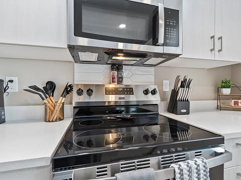 2783 W Palouse St — Photo 16