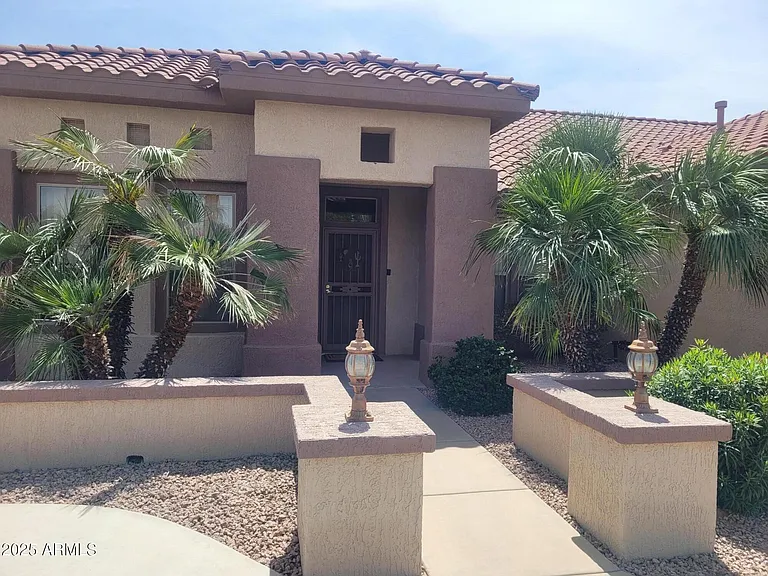 19887 N Shadow Mountain Dr — Photo 1
