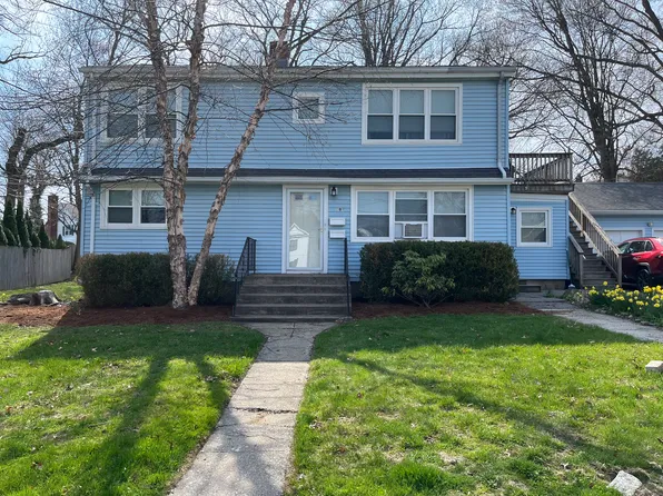 298 Roseville Ter #1, Fairfield, CT 06824