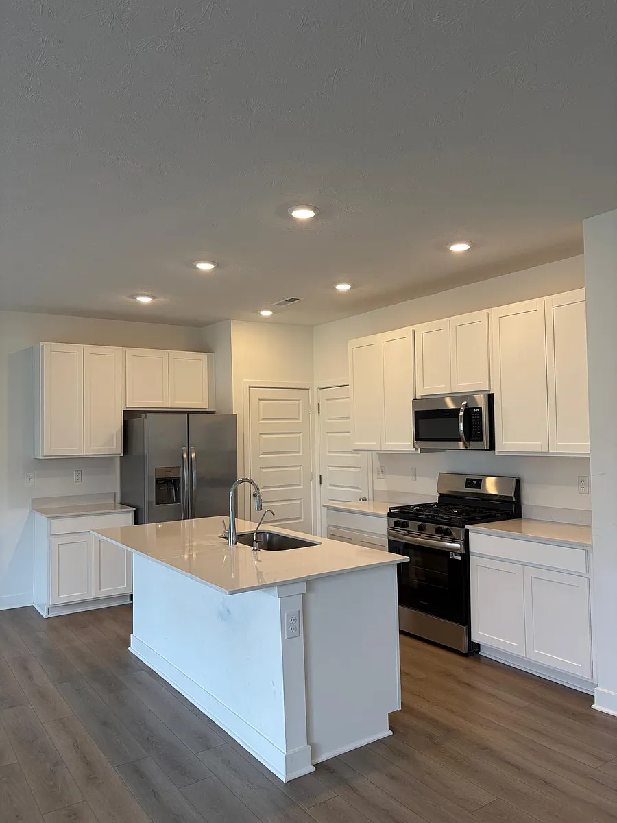 Building Photo - 15302 Swallow Falls Way
