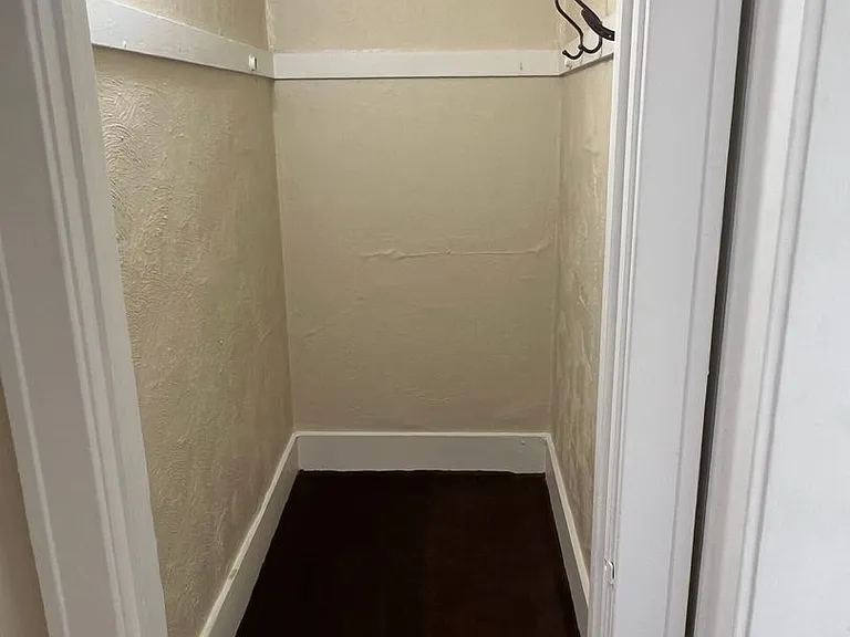 434 N Spring Ave | All Utilities Paid by Landlord — Photo 7