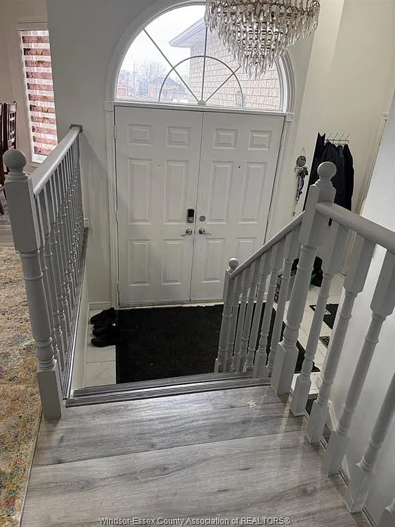 Building Photo - 3134 Fletcher Cres #MAIN FLOOR
