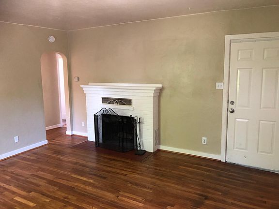 2nd image of 1130 Buena Vista Ave #A