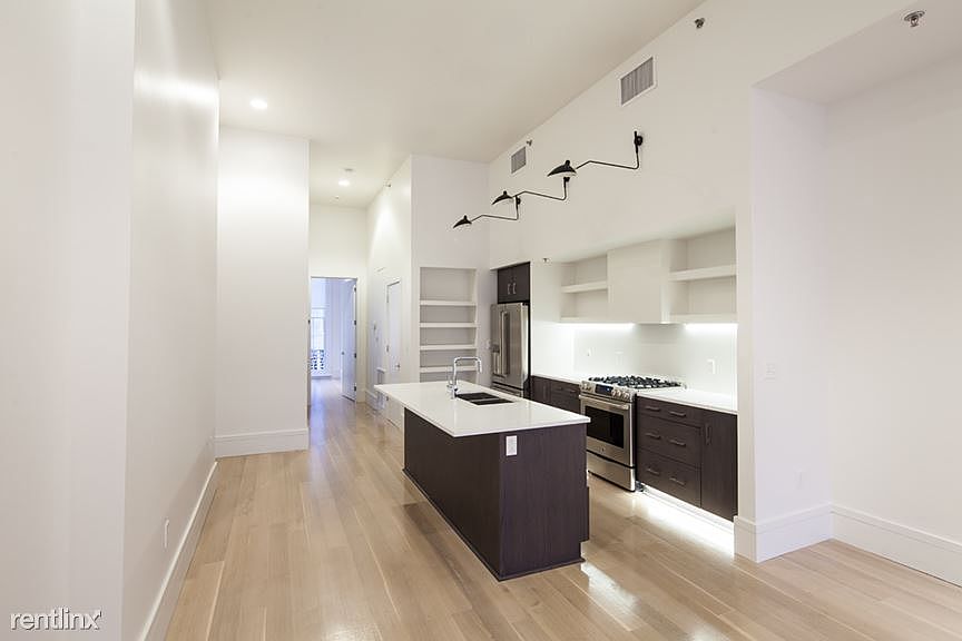 1st image of 516 Natchez St APT 201