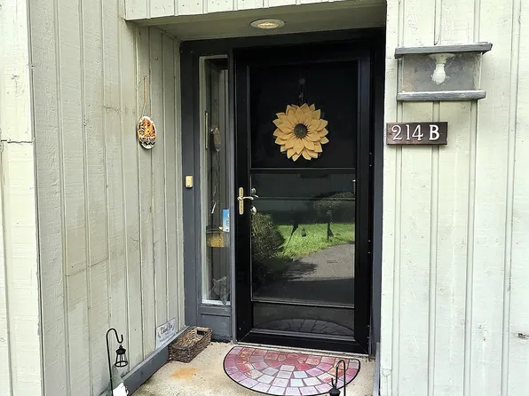 214 Heritage Village #B, Southbury, CT 06488