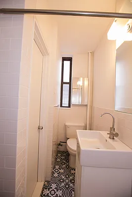 Rented by Bond New York | media 8