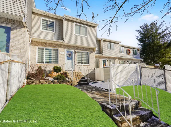 383 Maguire Ave, Staten Island, NY 10309