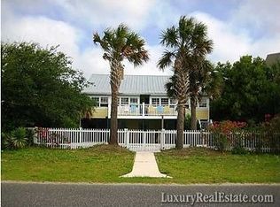 314 Charleston Blvd, Isle Of Palms, SC 29451