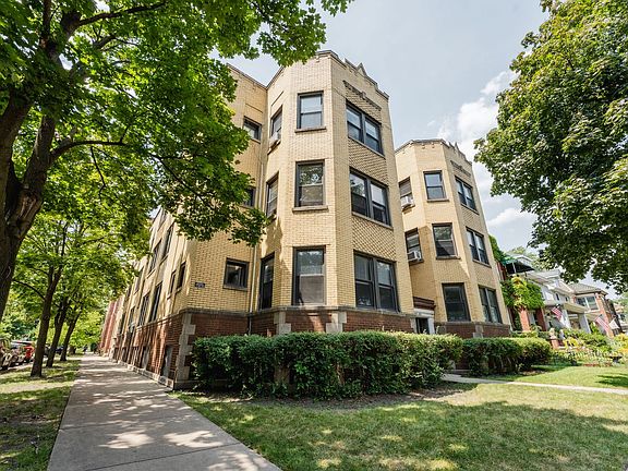 2nd image of 2538-2542 W Sunnyside Ave #4500-4502