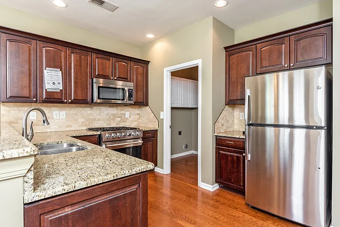 3601 Straussburg Woods Ln — Photo 20
