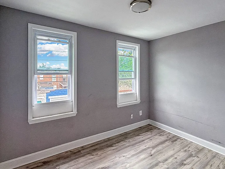 439 N Robinson St #TOWNHOUSE — Photo 10