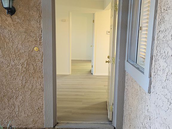 3rd image of 4573 Alamo St Unit B